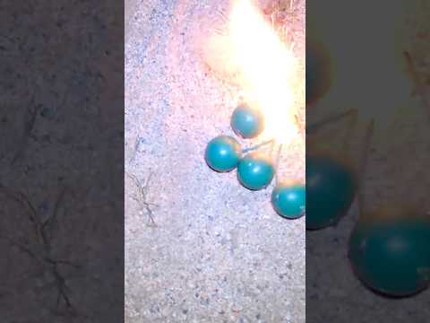 Crackling Ball video